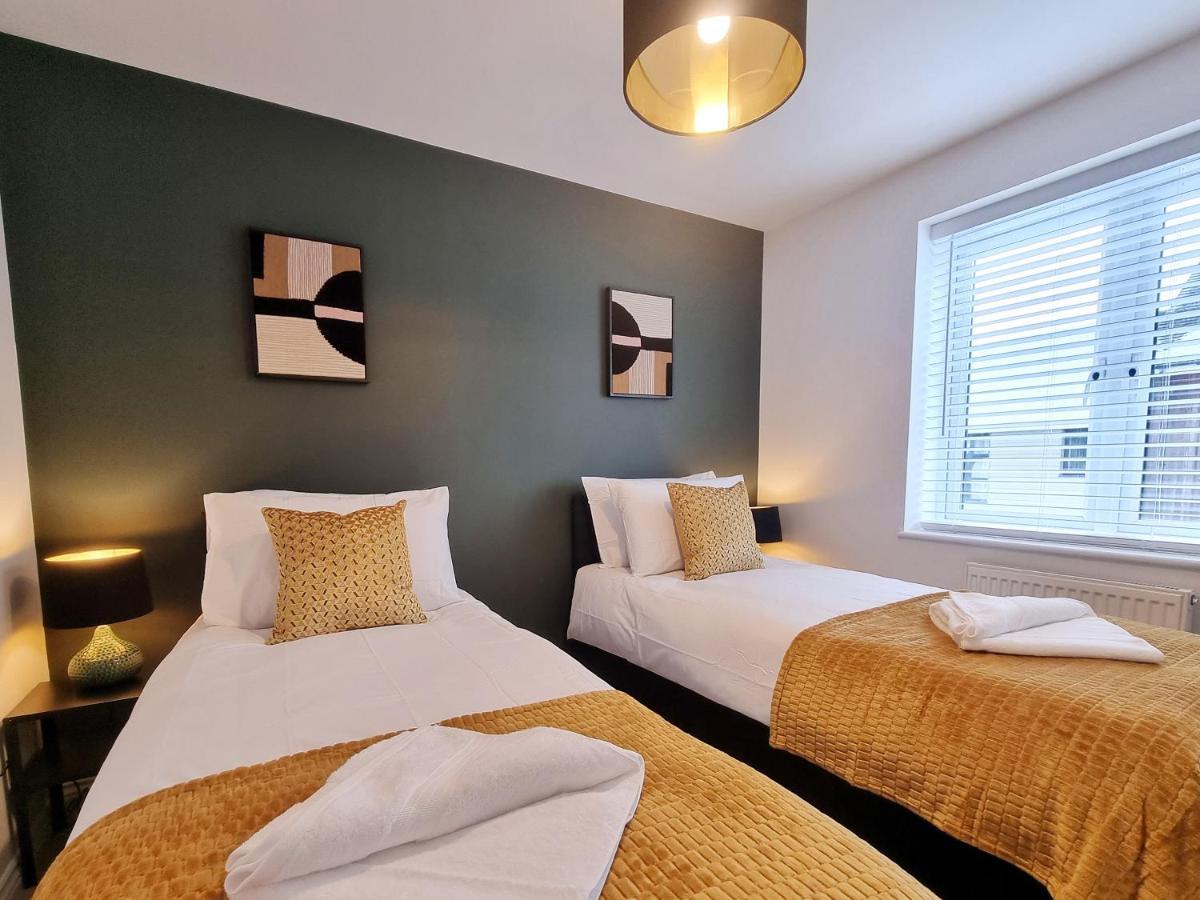 Modern & Spacious 3 Bedrooms And 2 Bathrooms Home, Free Parking! Cambridge  Exterior foto